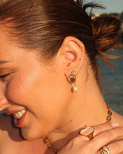 Load image into Gallery viewer, VINX x GLOWYBYCHLOE Ocean Pearl Earrings
